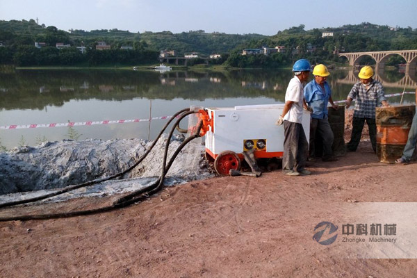四川廣安圍堰注漿泵施工