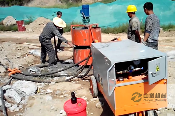 西寧基坑注漿ZKSY9090-125雙液注漿泵+雙層攪拌機(jī)施工