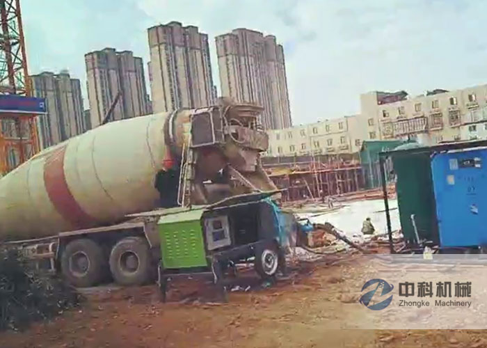 混凝土液壓濕噴機施工現(xiàn)場